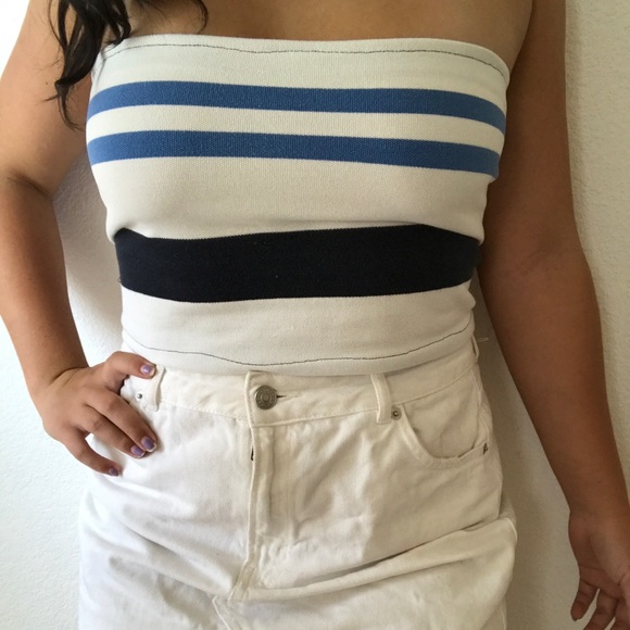 TRENDY TUBE TOP - Picture 2 of 3